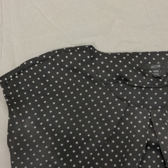 Satin cap sleeve blouse - Picture 2 of 2